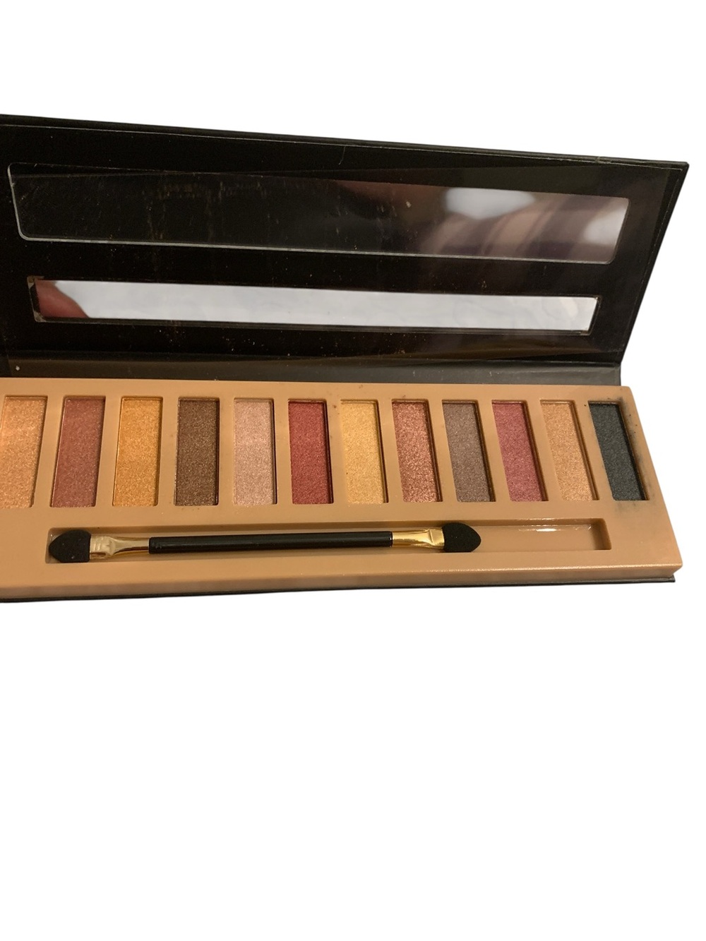 Naked8 12-Color Shimmering Neutral Eyeshadow Palette